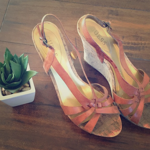 Guess Wedges - Picture 1 of 7